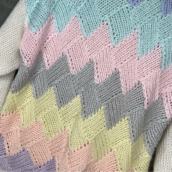 Vintage Easton Park Pastel Chevron Knitted Sweater Easter Spring Size Small - Picture 2 of 6